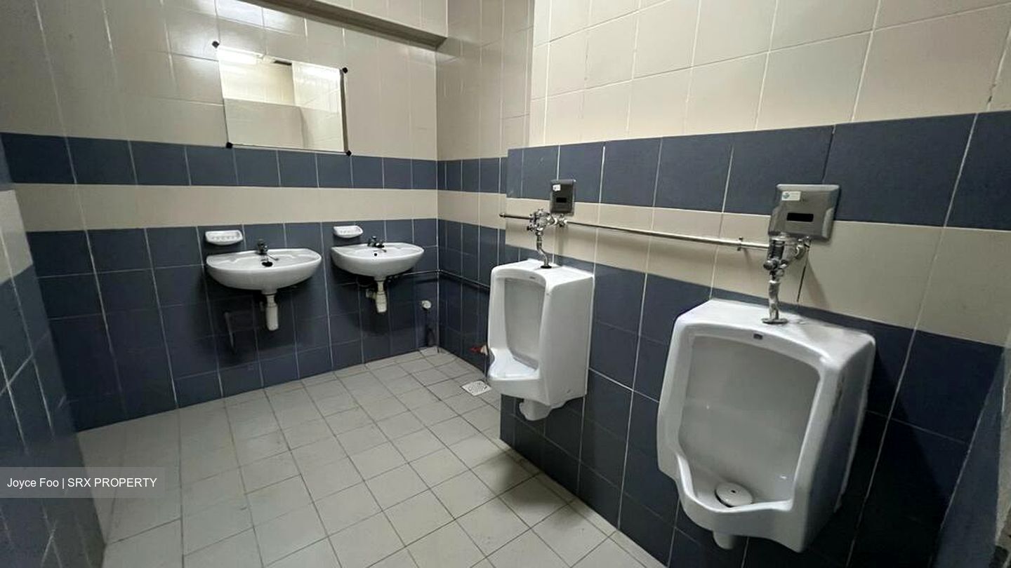 Hoe Huat Industrial Building (D19), Factory #503380561